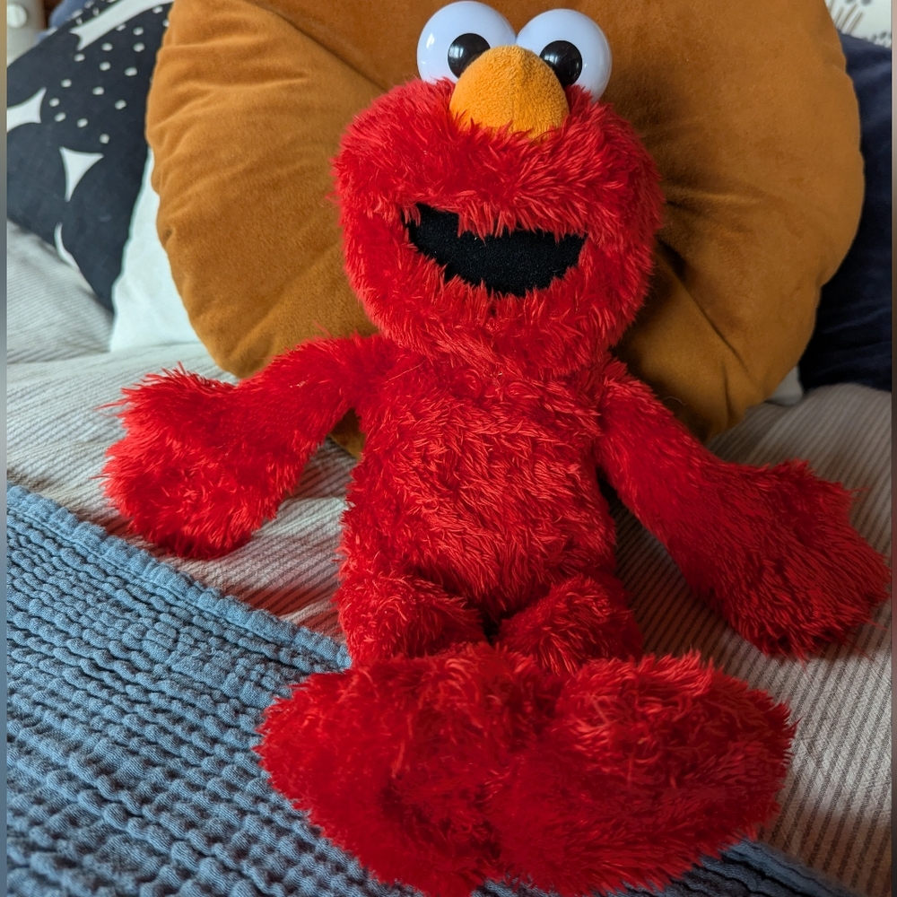 Tickle Me Elmo!